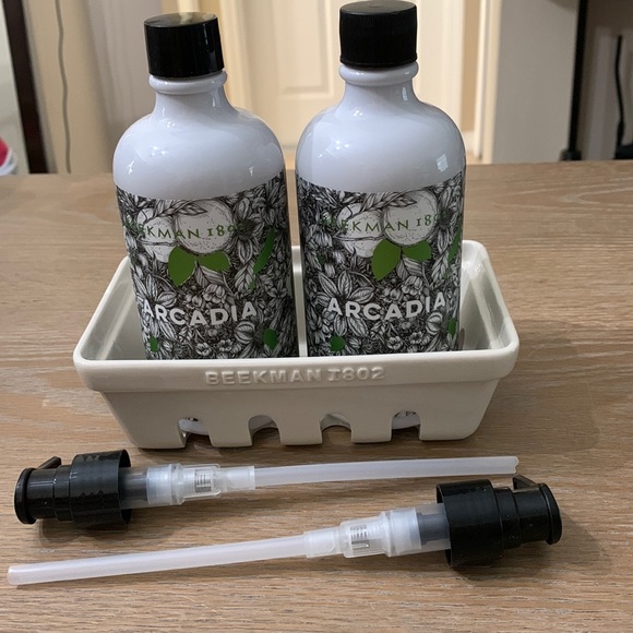 Beekman 1802 Bath & Body Beekman 82 Arcadia Hand Body Wash And Loition With Ceramic Caddy